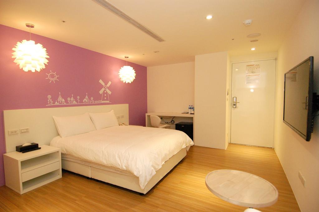 Season 5 Inn Luodong Bilik gambar
